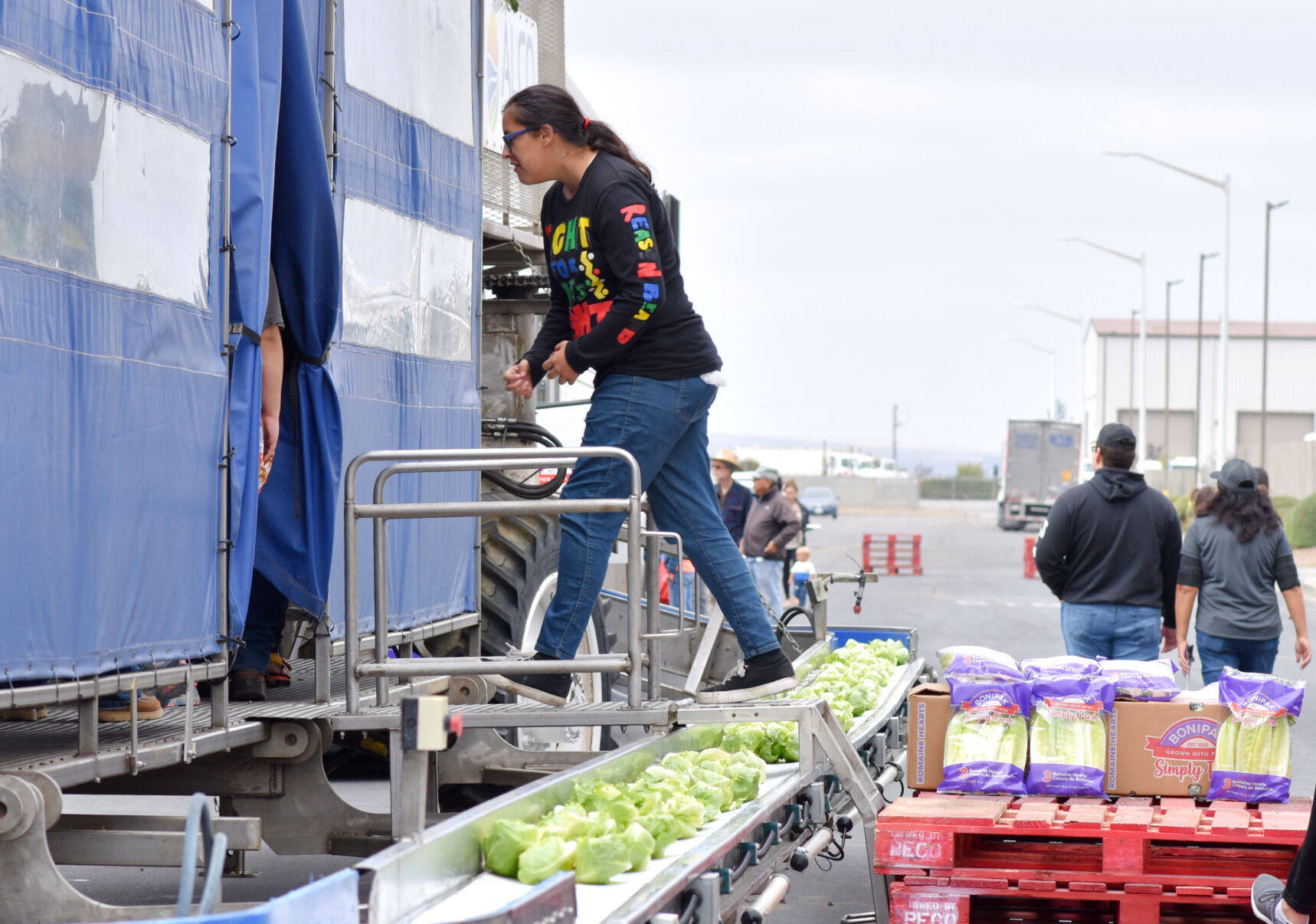 Behind-the-scenes tours were given Saturday during the Santa Barbara County Farm Day at Bonipak Produce. Guests got to learn how the food goes from soil to your table.